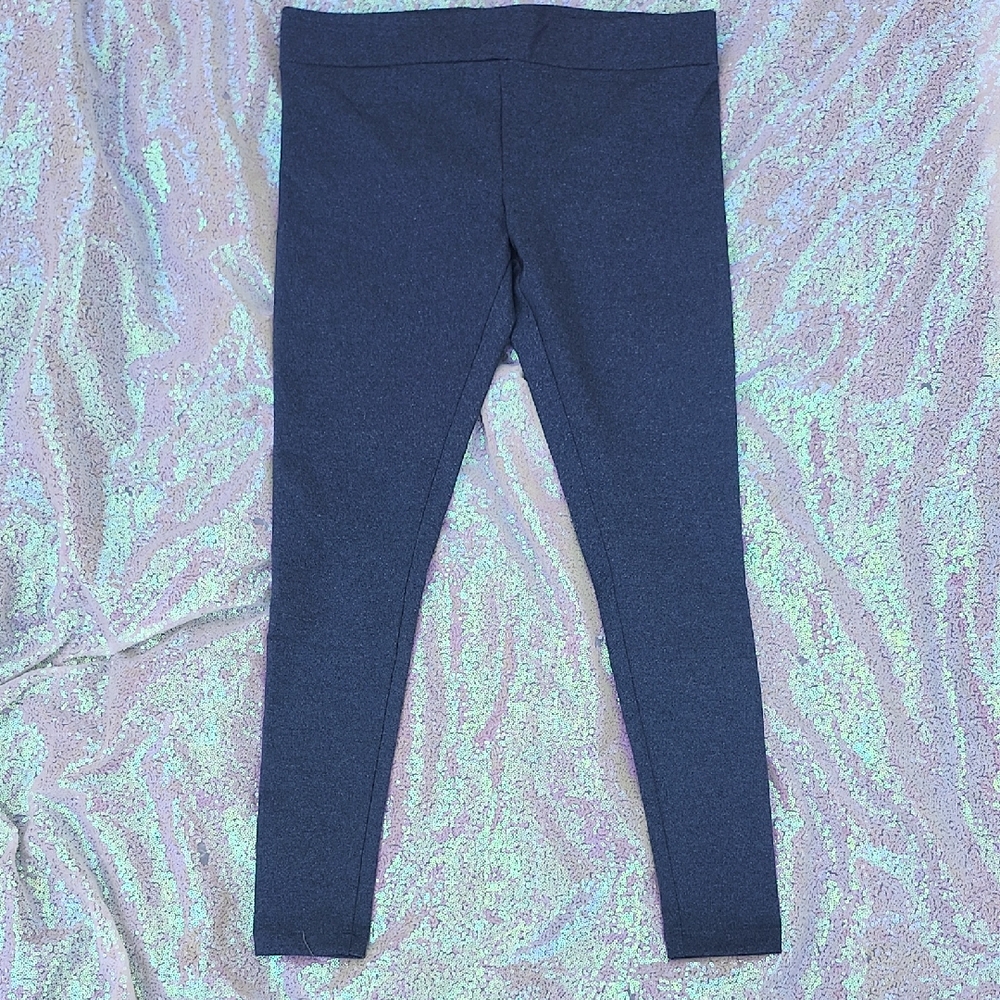 Matty Women's Leggings in Charcoal Grey Large!